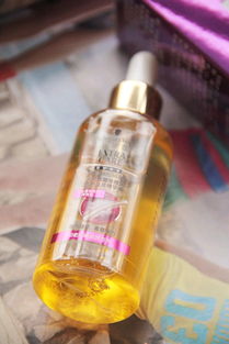 透明質(zhì)酸微精華修護(hù)立潤精華液