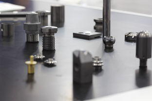 計算機產品設計與計算機網絡工程施工 數字化時代的雙重引擎